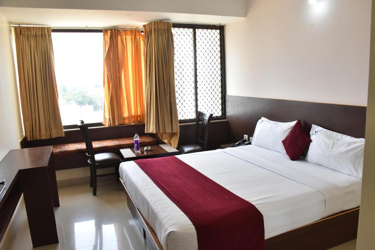 Hotel Pc Residency Mysore Exterior foto